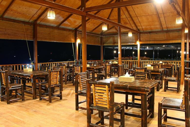Hostal Demoso Lodge