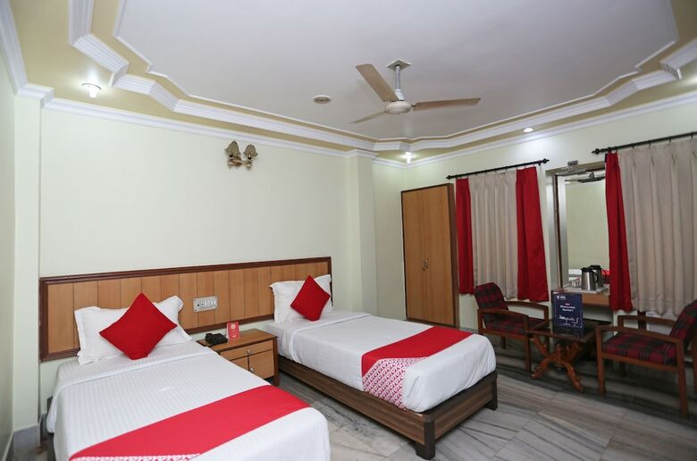 Oyo 24916 Hotel Aquatic Palace