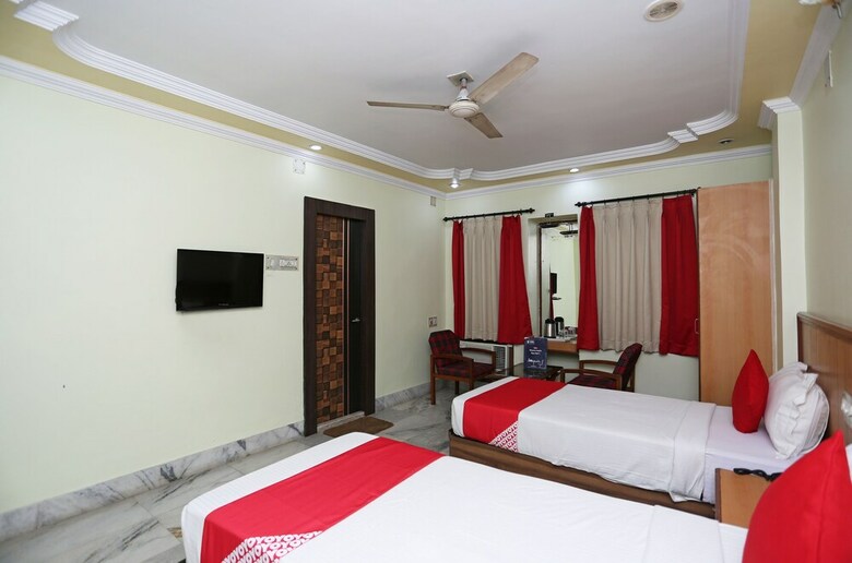 Oyo 24916 Hotel Aquatic Palace