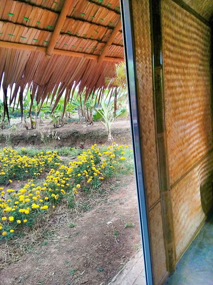 Hotel Nathasa Homestay