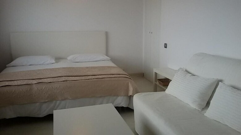 Bed & Breakfast Lovely Cat's Room Urrunaga