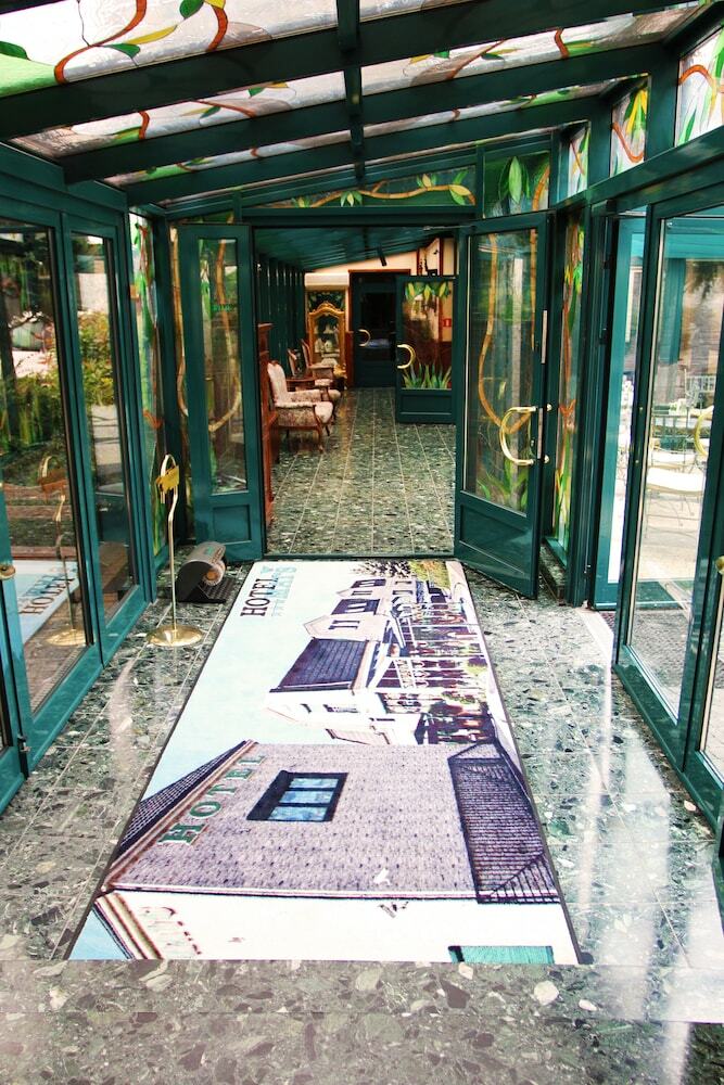 Hotel Mat's