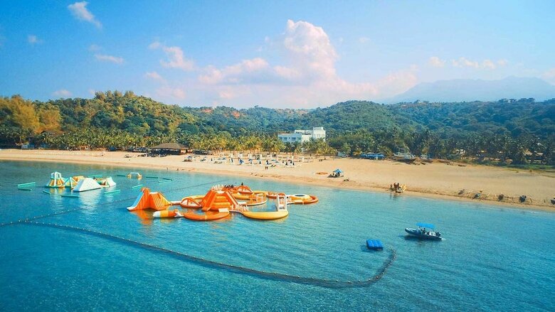 Camaya Coast Hotel