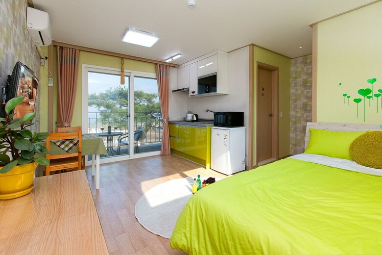 Naerimong Beach Pension