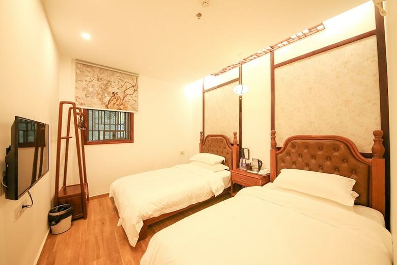Posada Dongmen Inn