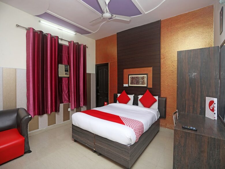 Hotel Oyo 19472 Highway Regency