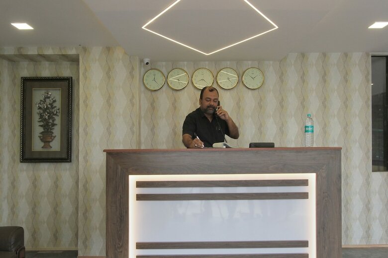 Oyo 24259 Hotel Blue Inn