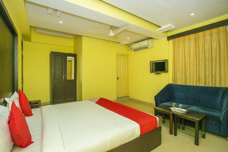 Hotel Oyo 25121 Bns Lodge