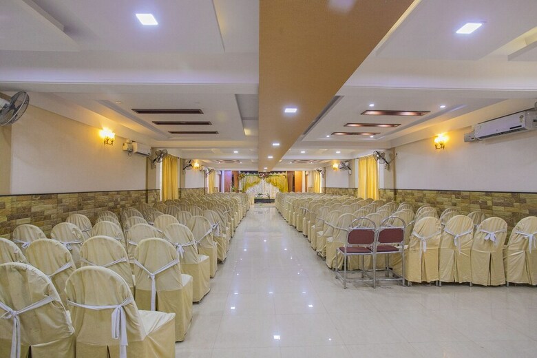 Hotel Oyo 25121 Bns Lodge