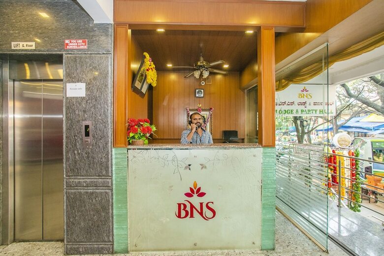 Hotel Oyo 25121 Bns Lodge
