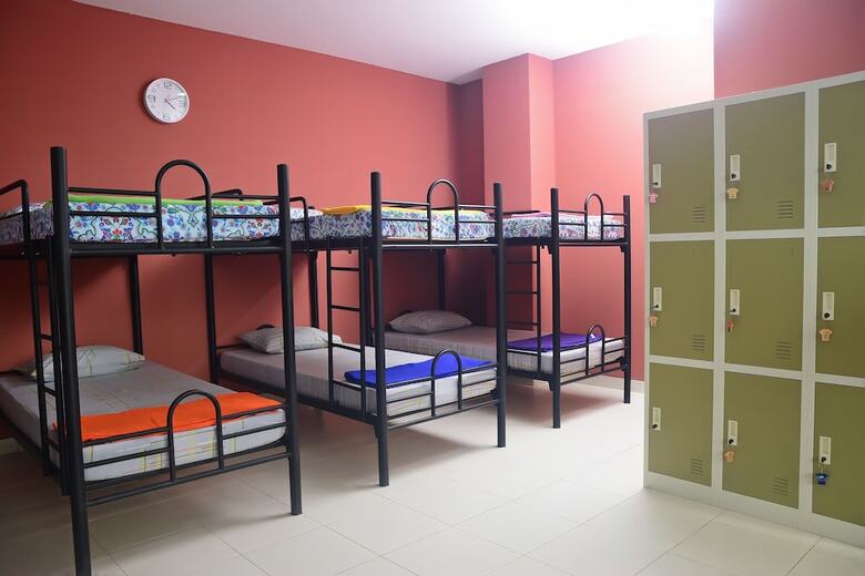 Hostal Footprints Backpacker - Hostel