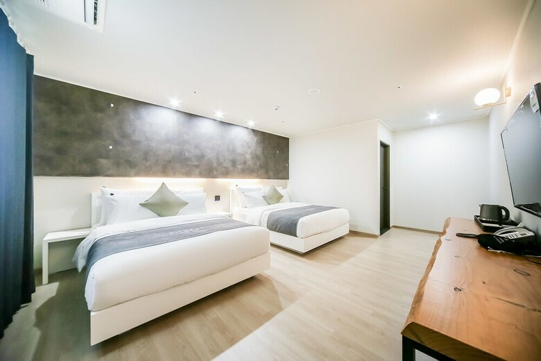 Andong Cm Park Hotel