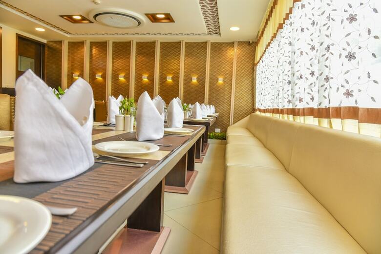 Hotel Grand Decor