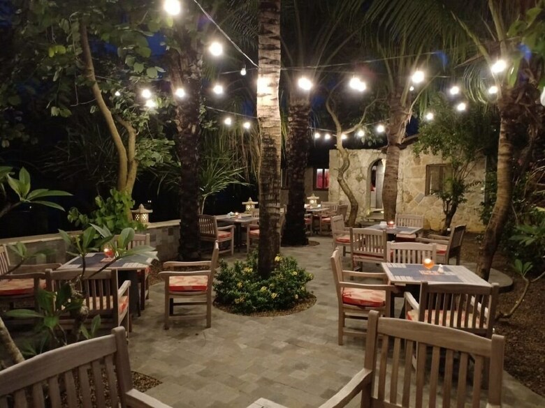 Hotel Coconut Lodge