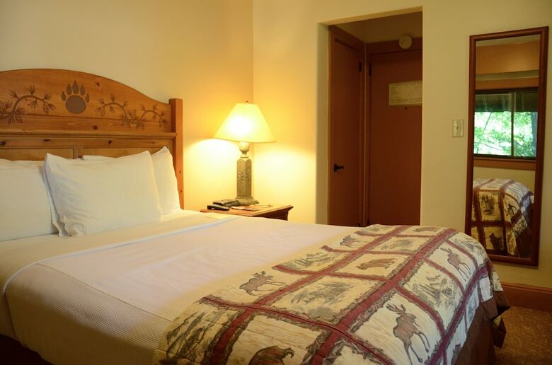 Hotel Overlook Lodge At Bear Mountain