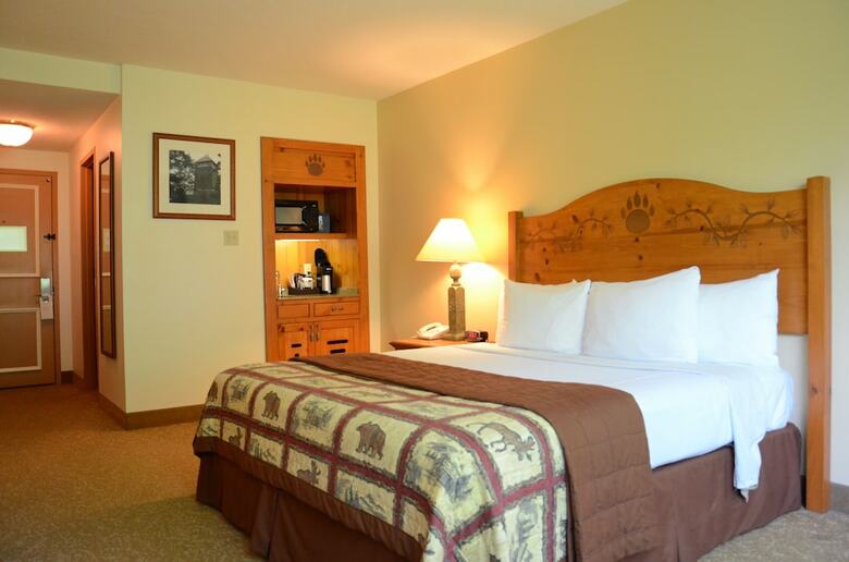 Hotel Overlook Lodge At Bear Mountain