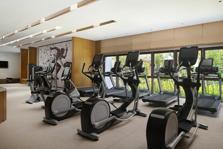 Sheraton Yunfu Xinxing Hotel