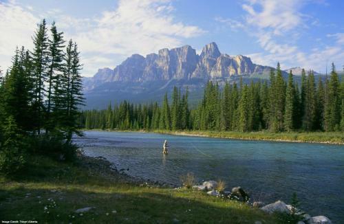 Hi-castle Mountain Hostel