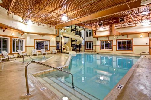 Hotel Canalta Ponoka