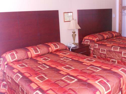 Deep River Motel