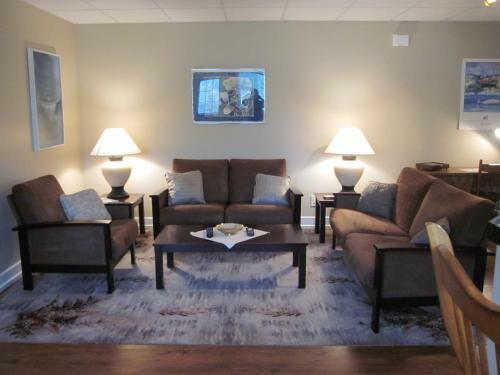 Suite As It Gets Vacation Rental/b&b