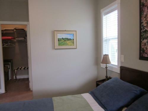 Suite As It Gets Vacation Rental/b&b