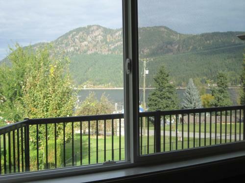 Suite As It Gets Vacation Rental/b&b