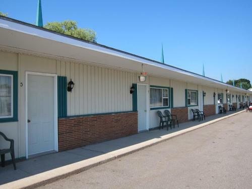 Fundy Spray Motel