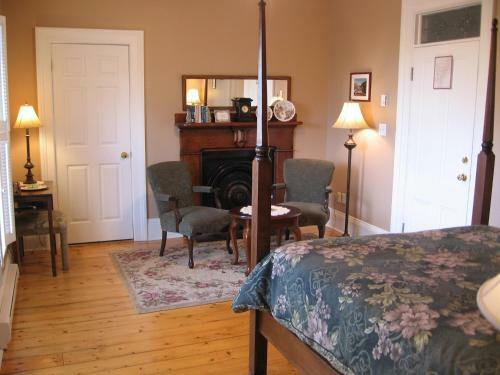 Bed & Breakfast Louisbourg Heritage House