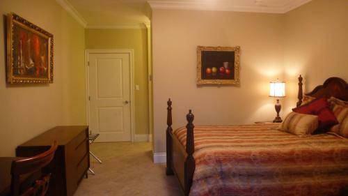 Bed & Breakfast Discovery Place Retreat