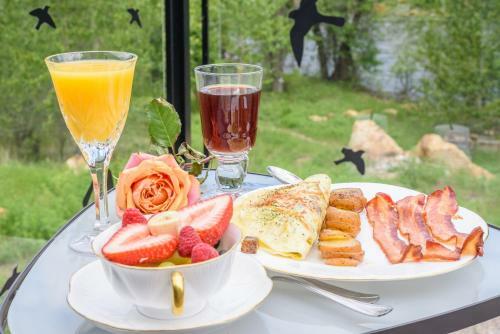 Noble House Suites B&B
