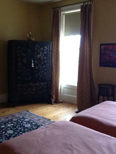 Bed & Breakfast Mackechnie House