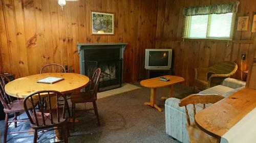Bristlecone Lodge