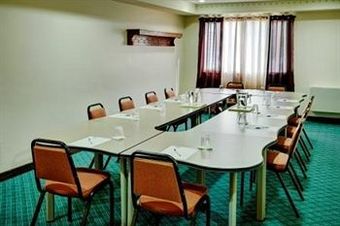 Hotel Lakeview Inn And Suites - Bathurst