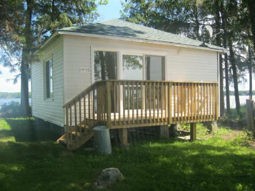 Scotsman Point Resort