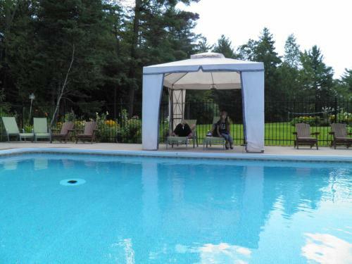 Lodge Westwind Inn On The Lake
