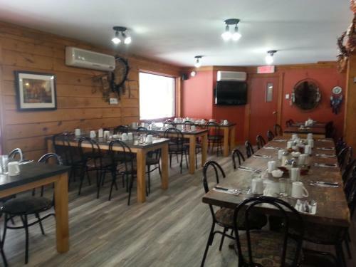 Posada L'auberge Refuge Du Trappeur