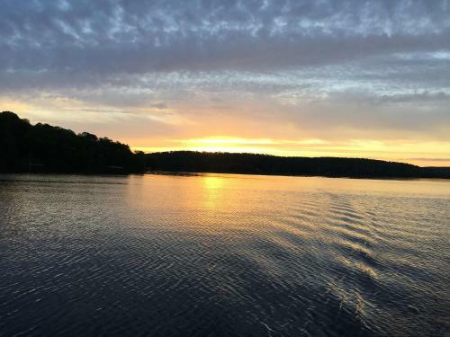 Little Hawk Resort & Marina