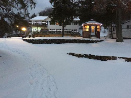 Little Hawk Resort & Marina