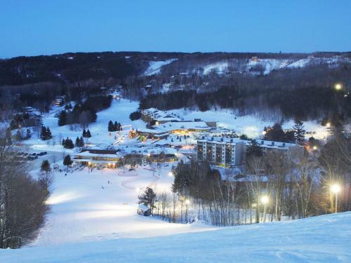 Hotel Horseshoe Resort