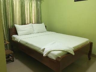 Hostal Pra-tna Guesthouse And Coffee