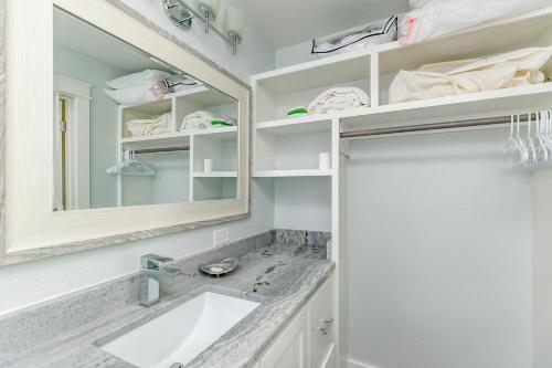 Lost Colony Property 6877