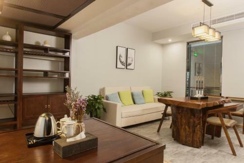 Hostal Tongli Hanshe Guesthouse