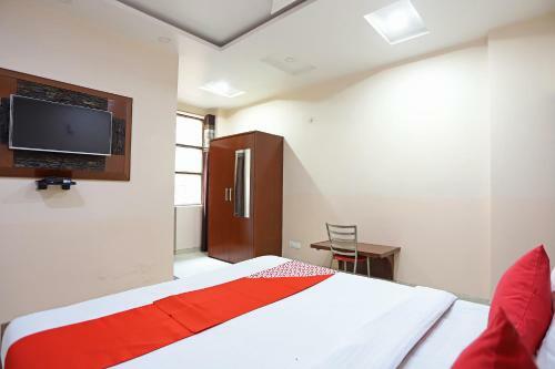Oyo 43691 Hotel Rbs Inn