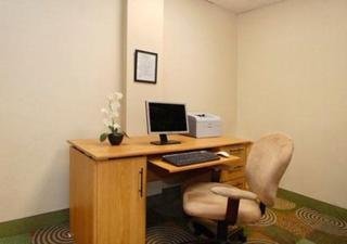Hotel Quality Inn And Suites