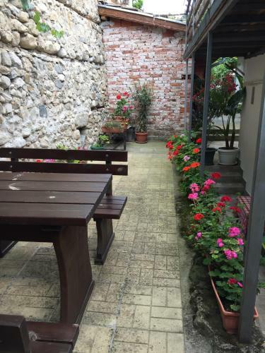 Hostal Toni's Guest House