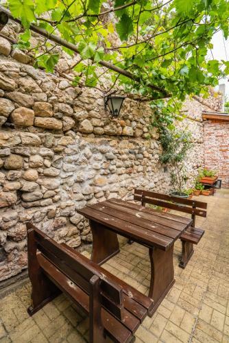 Hostal Toni's Guest House