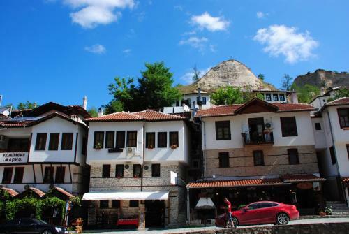 Hostal Toni's Guest House