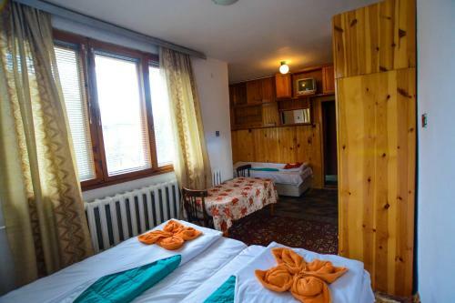 Hostal Topuzovi Guest House