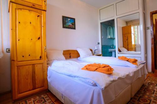 Hostal Topuzovi Guest House